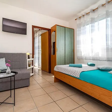Beautiful In With Kitchen Apartment Vir