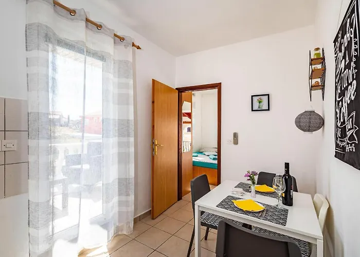 Appartement Beautiful In With Kitchen *